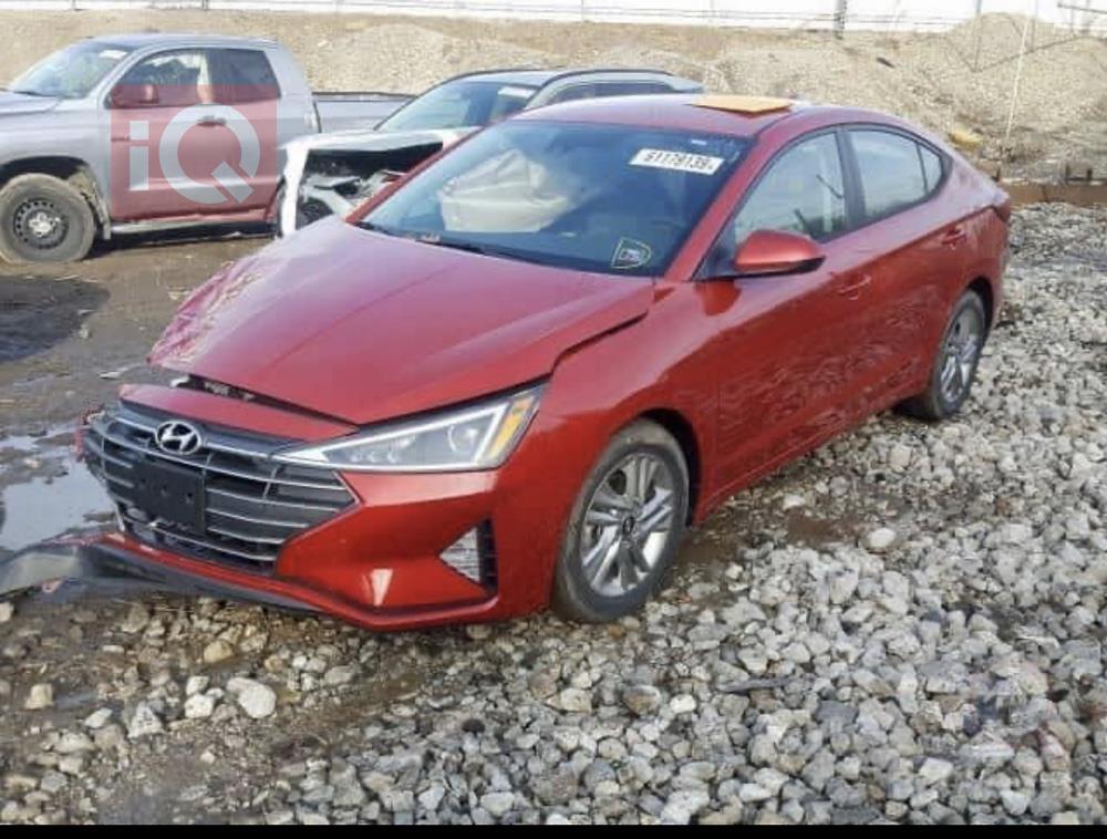هیوندای ئەلەنترا